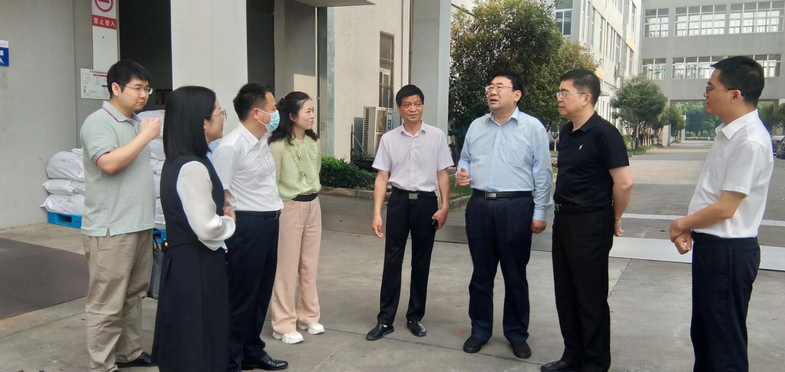 省工信廳副廳長(zhǎng)張治平一行來訪湖南萌恒